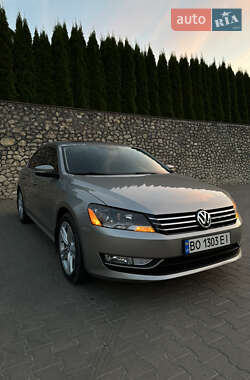 Седан Volkswagen Passat 2013 в Києві