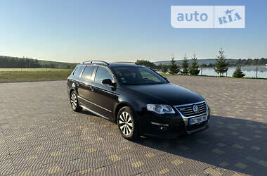 Універсал Volkswagen Passat 2010 в Перемишлянах