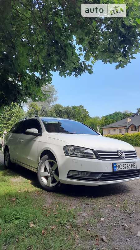 Универсал Volkswagen Passat 2011 в Львове