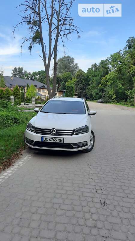 Универсал Volkswagen Passat 2011 в Львове