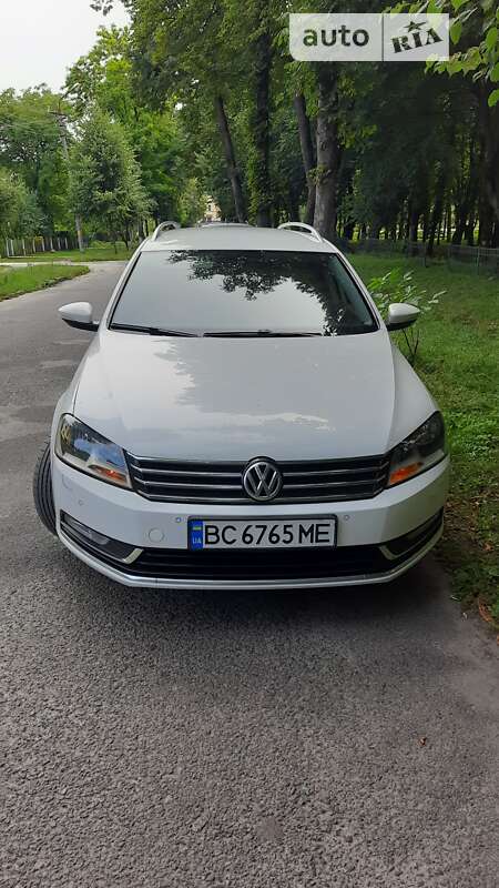 Универсал Volkswagen Passat 2011 в Львове