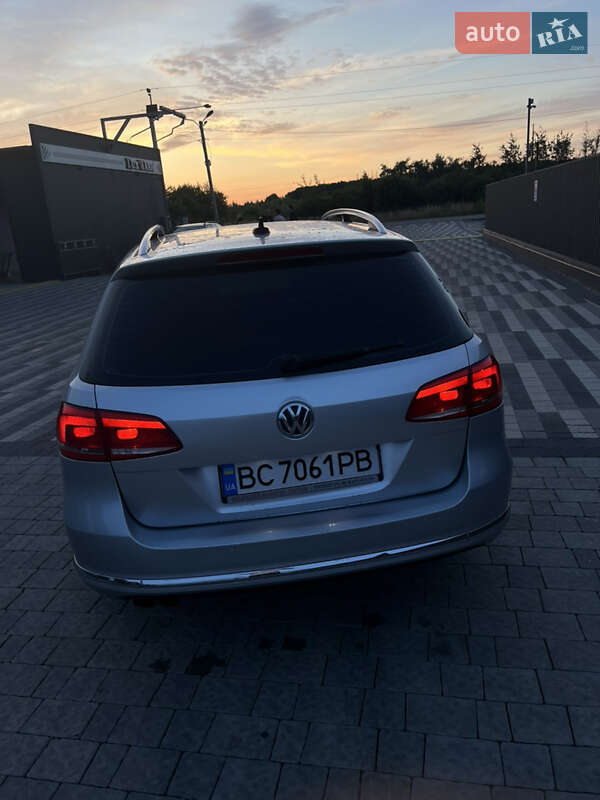 Універсал Volkswagen Passat 2013 в Львові