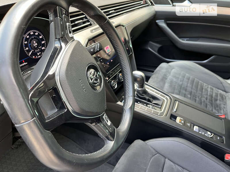 Универсал Volkswagen Passat 2018 в Мукачево