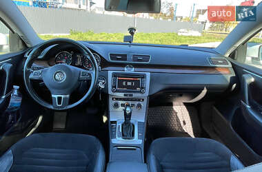 Седан Volkswagen Passat 2012 в 