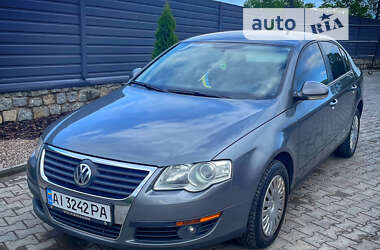 Седан Volkswagen Passat 2008 в Ірпені