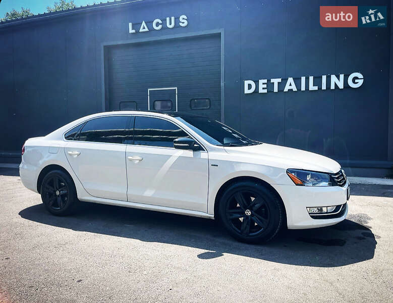 Седан Volkswagen Passat 2014 в Киеве