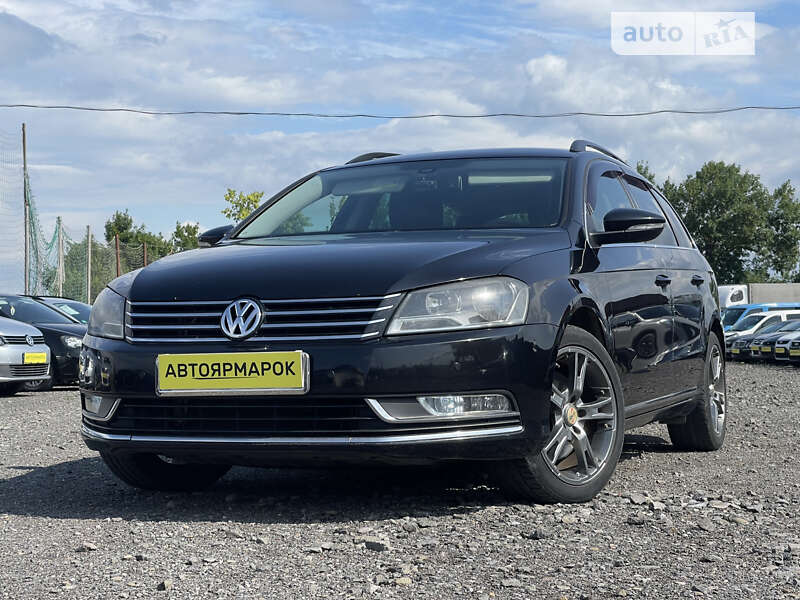 Універсал Volkswagen Passat 2011 в Ужгороді