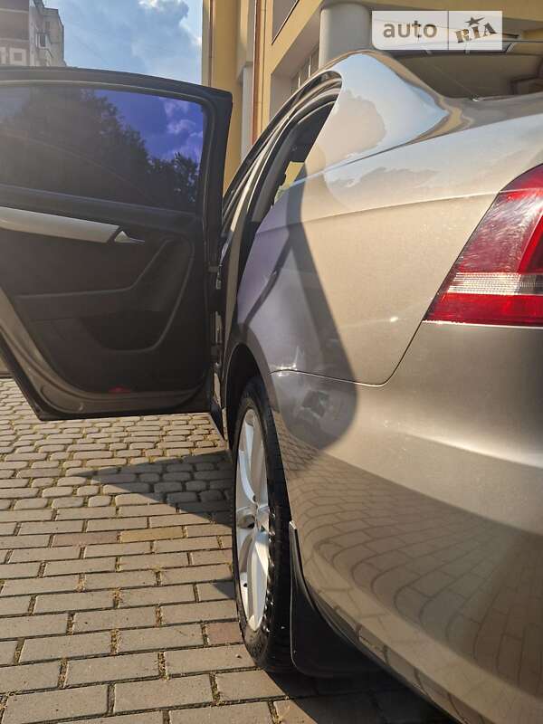 Седан Volkswagen Passat 2012 в Тернополе фото 8 Седан Volkswagen Passat 2012 в Тернополе