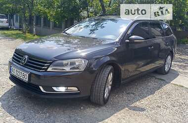 Универсал Volkswagen Passat 2012 в Хусте