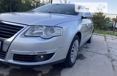 Седан Volkswagen Passat 2005 в Хмільнику