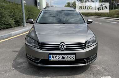 Универсал Volkswagen Passat 2012 в Киеве