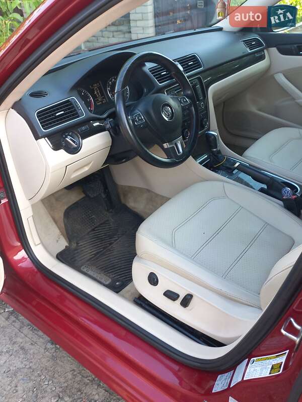 Седан Volkswagen Passat 2015 в Черкассах