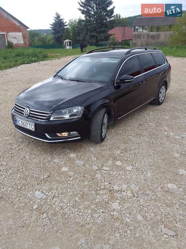 Универсал Volkswagen Passat 2012 в Львове фото 4 Универсал Volkswagen Passat 2012 в Львове