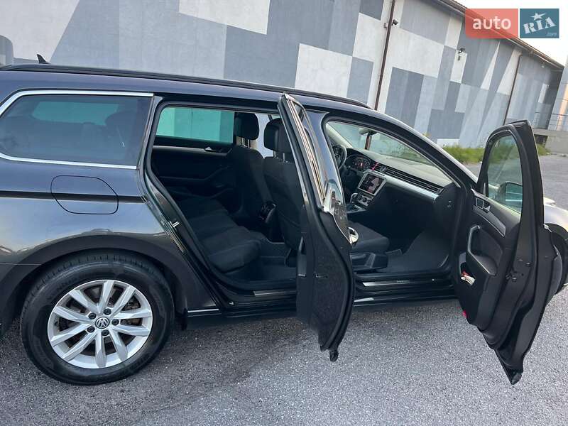 Универсал Volkswagen Passat 2017 в Виннице