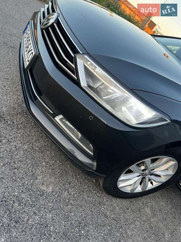 Универсал Volkswagen Passat 2017 в Виннице