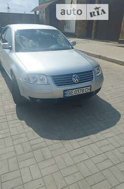 Седан Volkswagen Passat 2001 в Николаеве