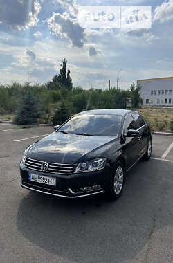 Седан Volkswagen Passat 2013 в Кривом Роге