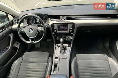 Седан Volkswagen Passat 2016 в 