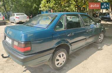 Седан Volkswagen Passat 1988 в Харькове