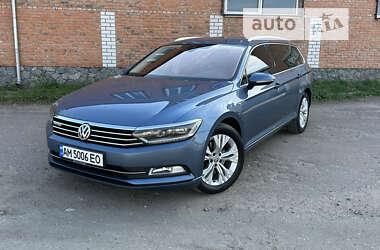 Универсал Volkswagen Passat 2016 в Киеве