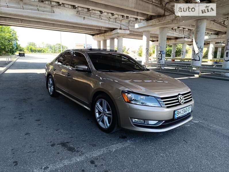 Седан Volkswagen Passat 2014 в Одесі