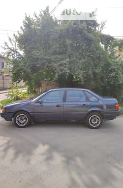 Седан Volkswagen Passat 1989 в Ивано-Франковске