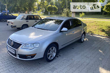 Седан Volkswagen Passat 2008 в Ладыжине