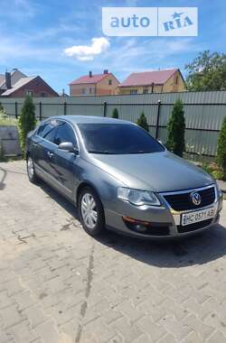 Седан Volkswagen Passat 2007 в Дрогобичі