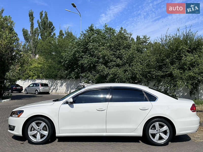 Седан Volkswagen Passat 2015 в Одессе