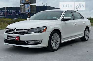 Седан Volkswagen Passat 2012 в Львові