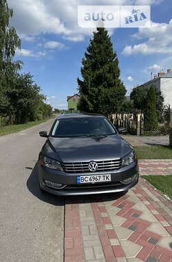 Седан Volkswagen Passat 2015 в Львові