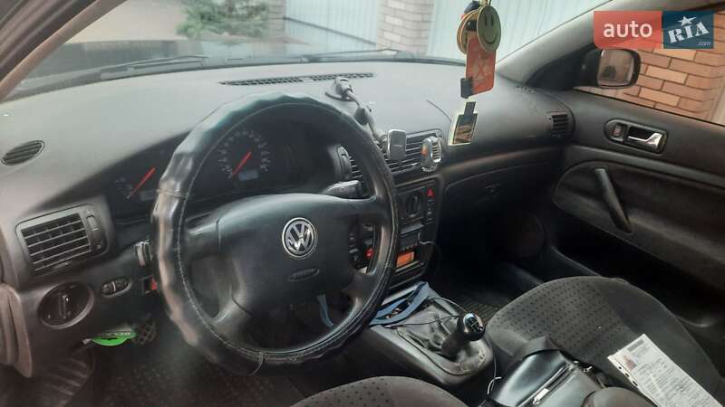 Универсал Volkswagen Passat 1997 в Кицмани
