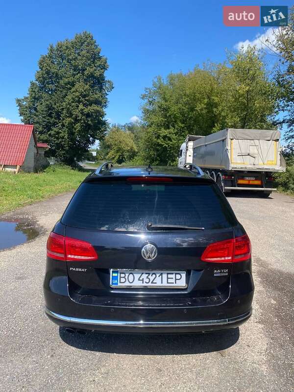Универсал Volkswagen Passat 2012 в Стрые