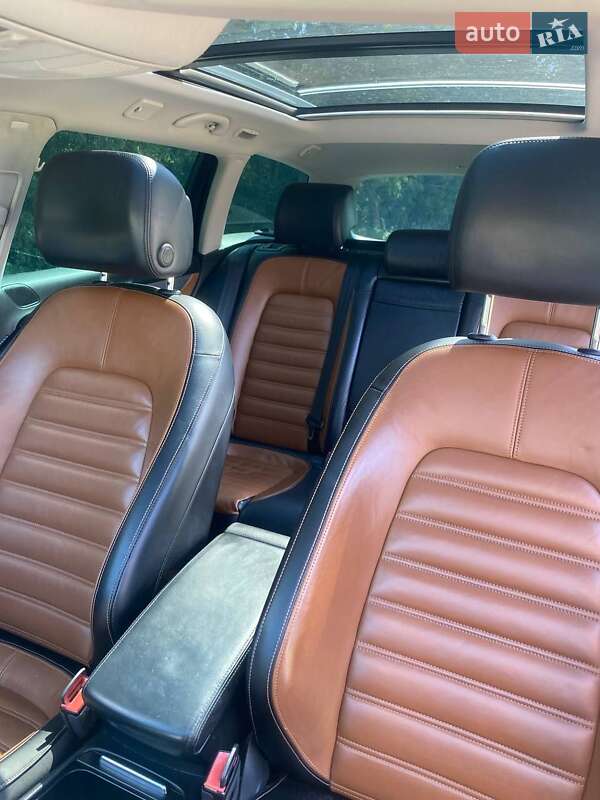 Универсал Volkswagen Passat 2012 в Стрые