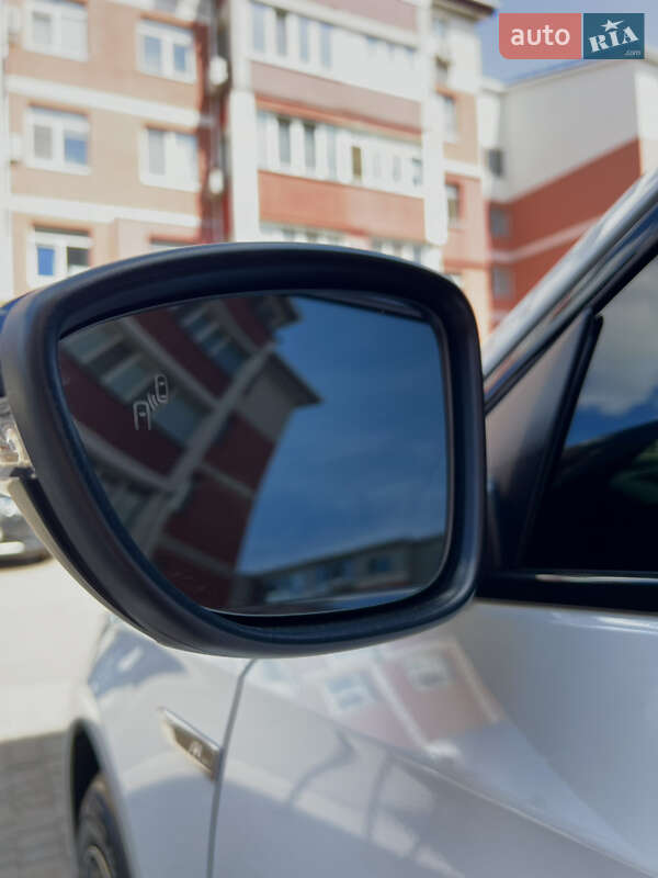 Седан Volkswagen Passat 2016 в Днепре