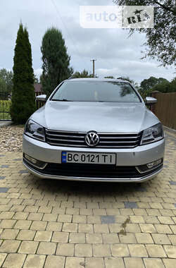 Універсал Volkswagen Passat 2011 в Самборі