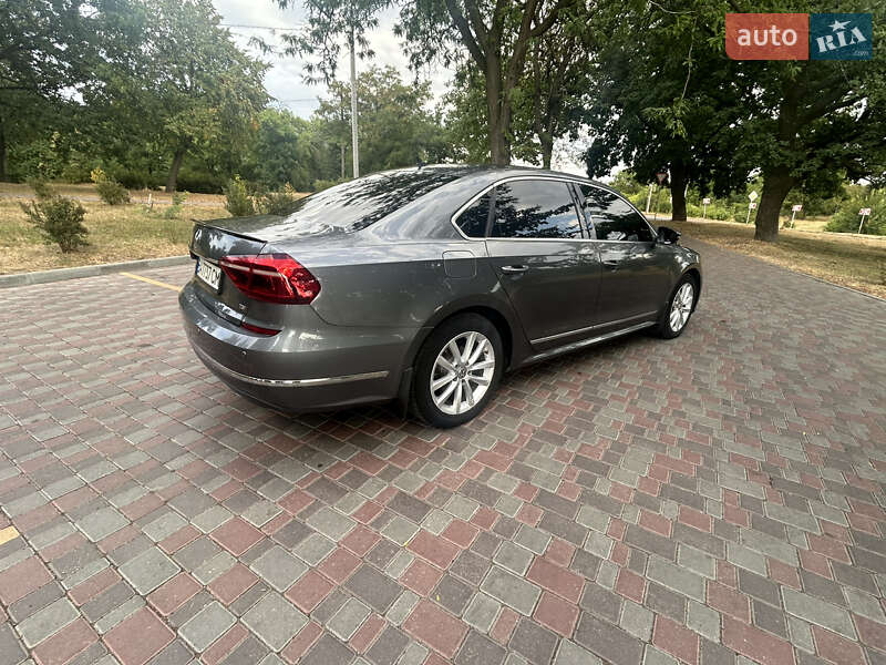 Седан Volkswagen Passat 2016 в Кропивницькому