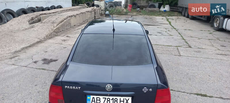 Седан Volkswagen Passat 1998 в Одессе