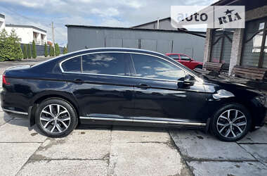 Седан Volkswagen Passat 2018 в Тячеве