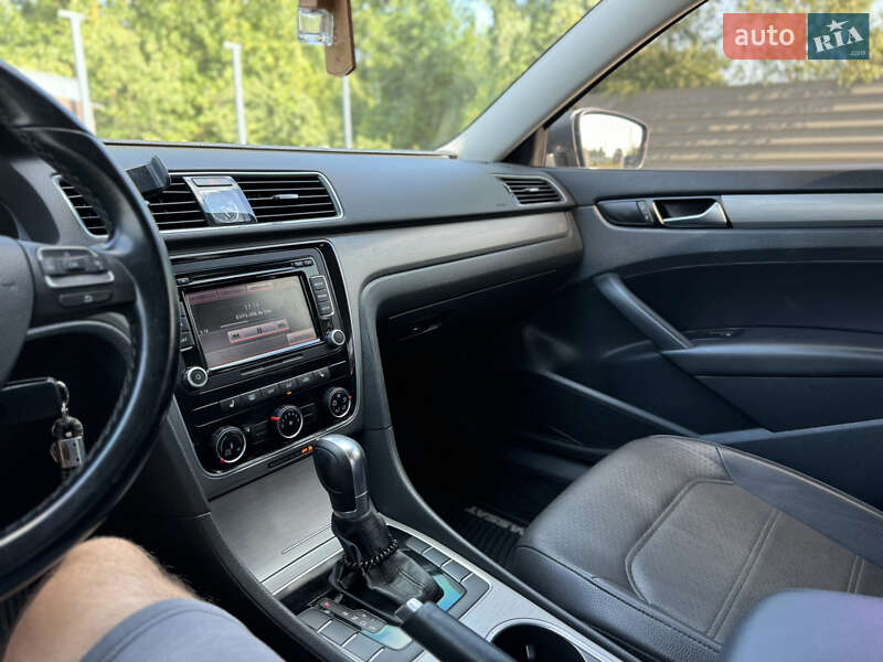 Седан Volkswagen Passat 2013 в Хмельнике фото 15 Седан Volkswagen Passat 2013 в Хмельнике