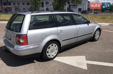 Універсал Volkswagen Passat 2001 в Житомирі