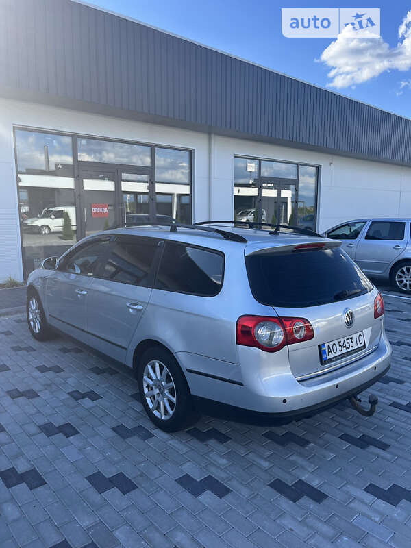 Универсал Volkswagen Passat 2005 в Хусте