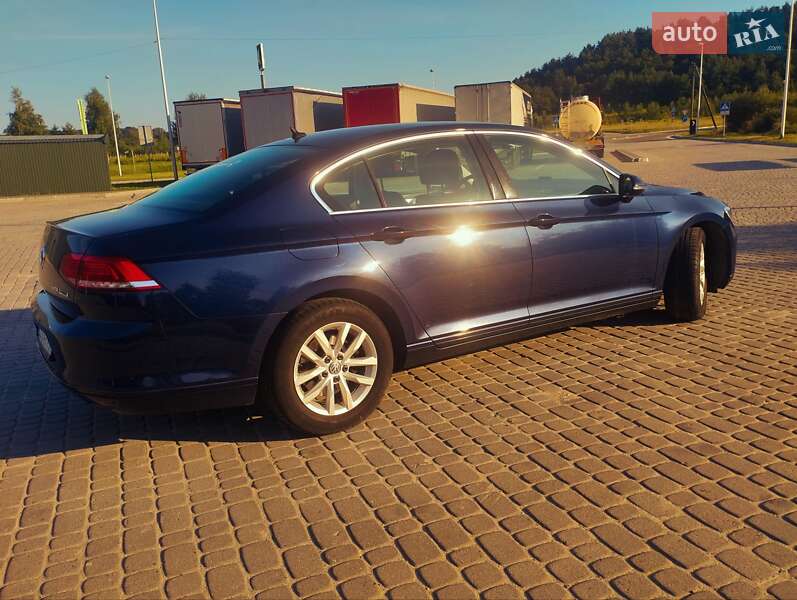 Седан Volkswagen Passat 2017 в Миколаєві