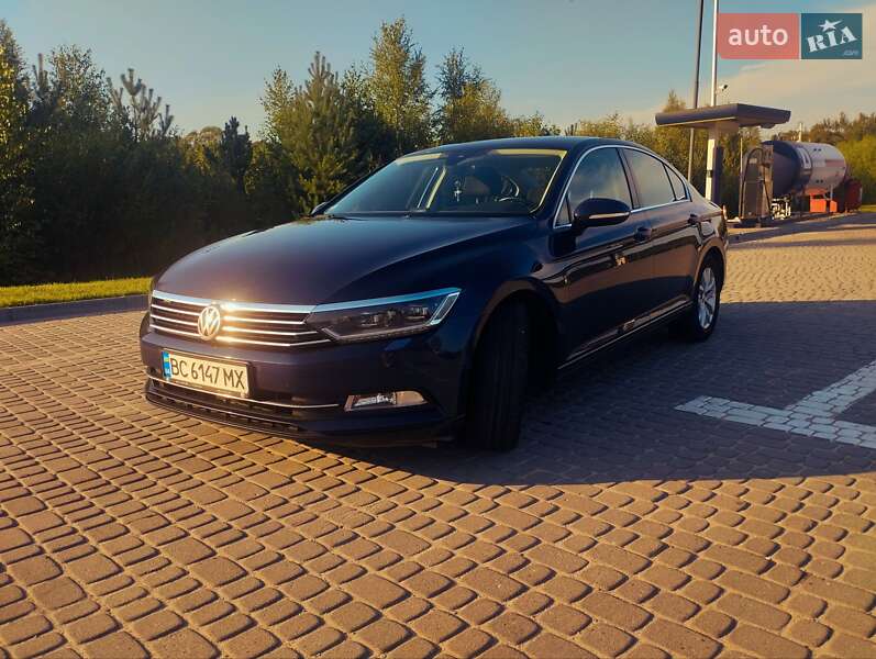 Седан Volkswagen Passat 2017 в Миколаєві
