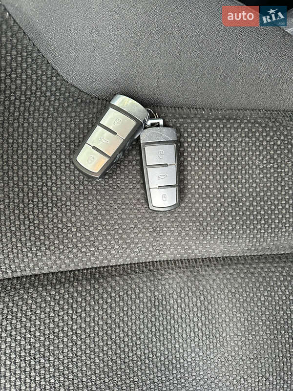 Седан Volkswagen Passat 2006 в Ивано-Франковске