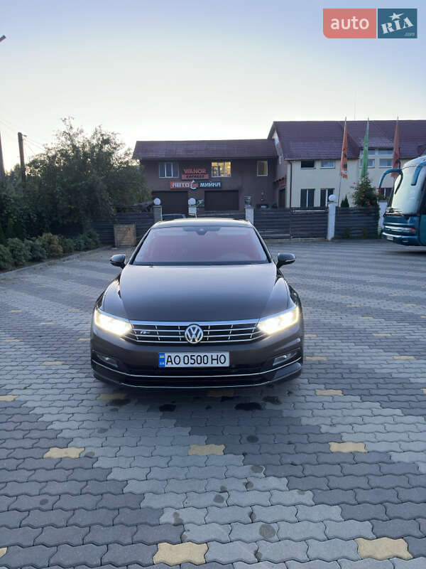 Седан Volkswagen Passat 2015 в Заречье