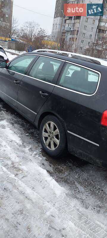 Универсал Volkswagen Passat 2010 в Киеве