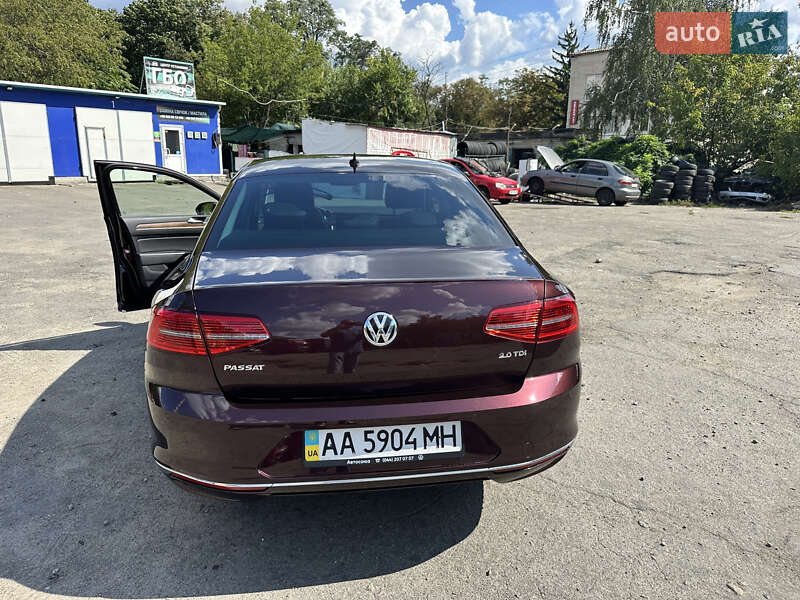 Седан Volkswagen Passat 2017 в Києві