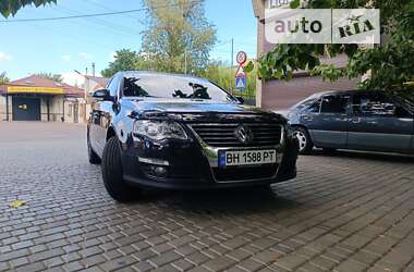 Седан Volkswagen Passat 2006 в Одессе