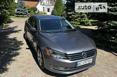 Седан Volkswagen Passat 2015 в Луцьку